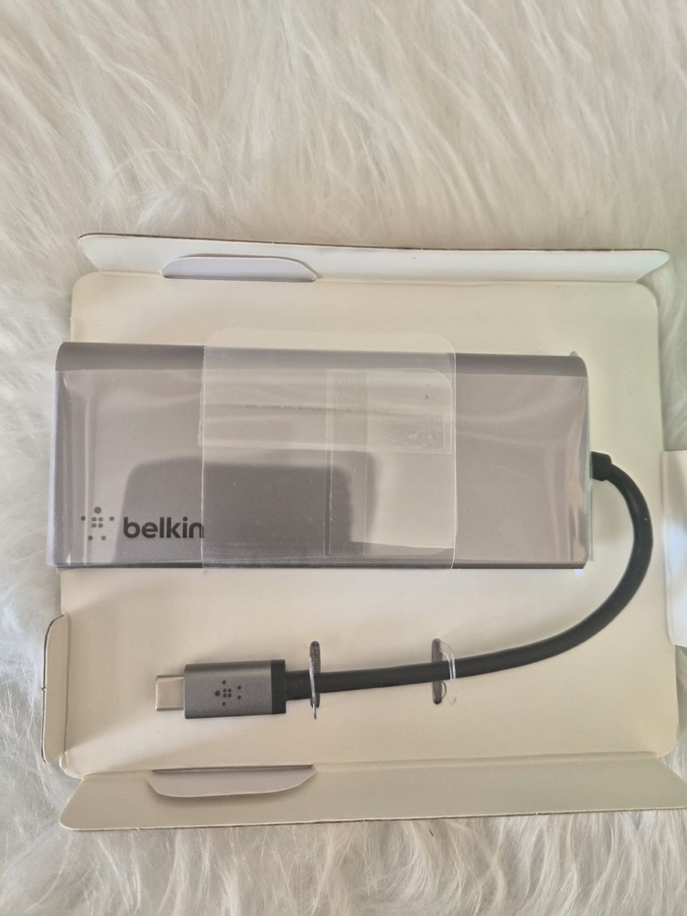 Belkin USB-C Hub / Multiport Adapter (6-in-1) with HDMI, Ethernet & SD - Picture 9 of 10